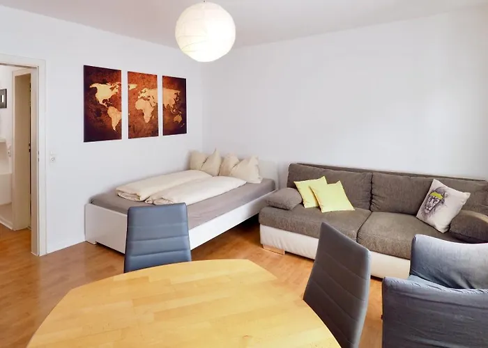 Beautiful In The Middle Of Apartment